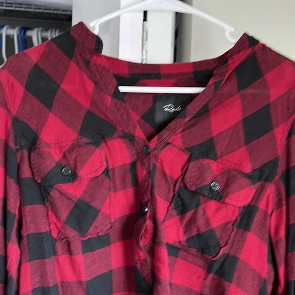 Rails Revolve Red Flannel Half-Button Up, worn once - Picture 3 of 5